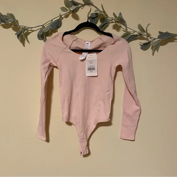 Fabletics Cream Long Sleeve Bodysuit - Picture 3 of 7